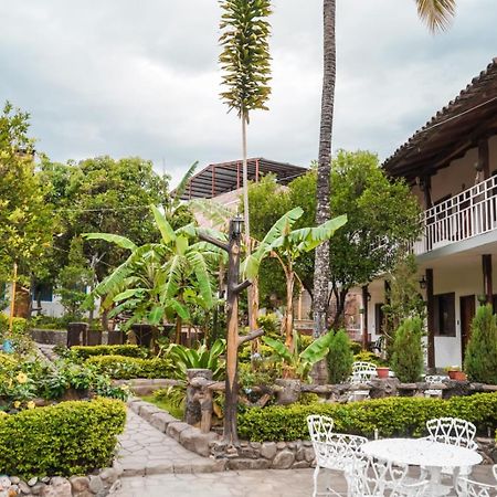 Hostal Jardín Escondido Vilcabamba Exterior foto